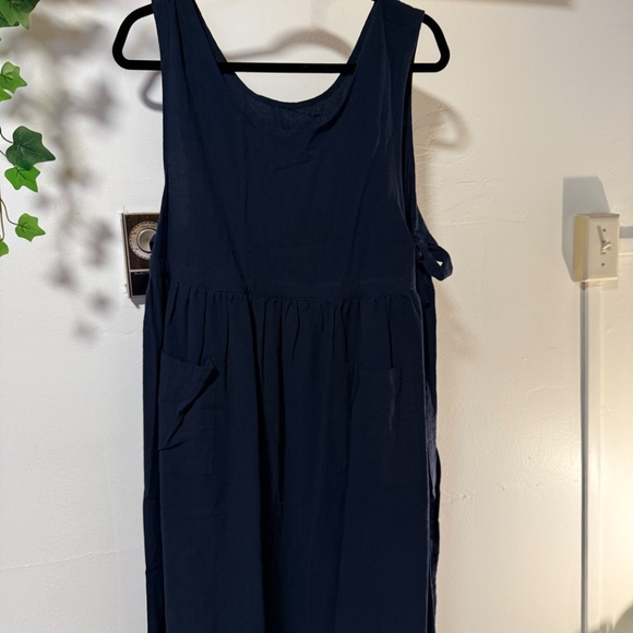 Navy Sleeveless Tie-Side Midi Dress with Pockets - Picture 2 of 7